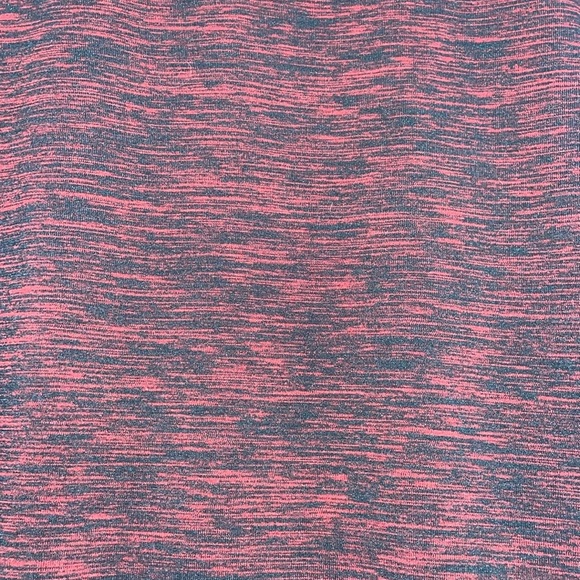 Lululemon Mens Red/Black Tee-Medium - Picture 2 of 4